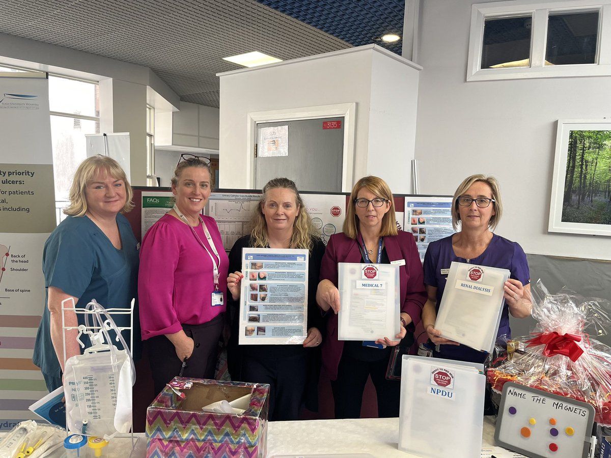 MauraHeffernan2's tweet photo. Putting patient safety first in SUH.  @julianahenry76 @clairedmcguire @CatherineGlanc3 @CDONMSaolta https://t.co/6rKKPvg1HL