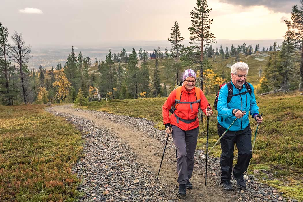 Luontopalvelut's tweet photo. Luonnossa retkeily on miljoonaluokan terveysteko.

🥾Vuonna 2022 ihmisten liikkuminen kansallispuistoissa ja retkeilyalueilla vähensi yhteiskunnan kustannuksia 164 miljoonalla eurolla.
🥾 Liikkuminen luonnossa tuo yhteiskunnalle säästöä kahdella tavalla: luontoliikunta vähentää kansansairauksista aiheutuneita kustannuksia ja auttaa ihmisiä pysymään työkykyisinä.
🥾 Metsähallitus ja UKK-instituutti ovat laskeneet ensimmäisen kerran luonnossa liikkumisen hyödyt kansantaloudelle.
🥾Luontokohteiden ylläpito on kustannustehokas keino säästää yhteiskunnalle muodostuvia liikkumattomuuden kustannuksia ja edistää kansanterveyttä.

https://t.co/IMmy4QzcE0

Kuva: Rami Valonen/Metsähallitus