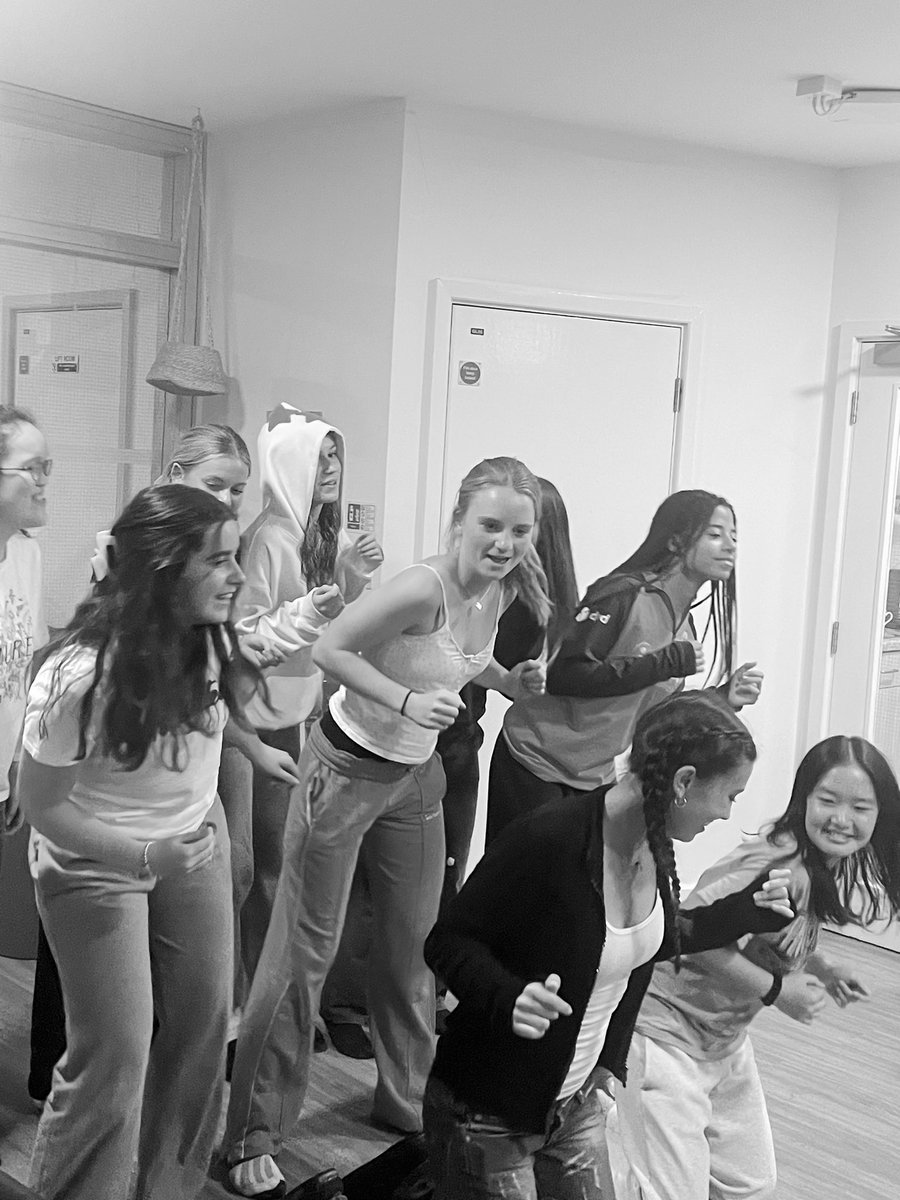 Colvin House tweet media