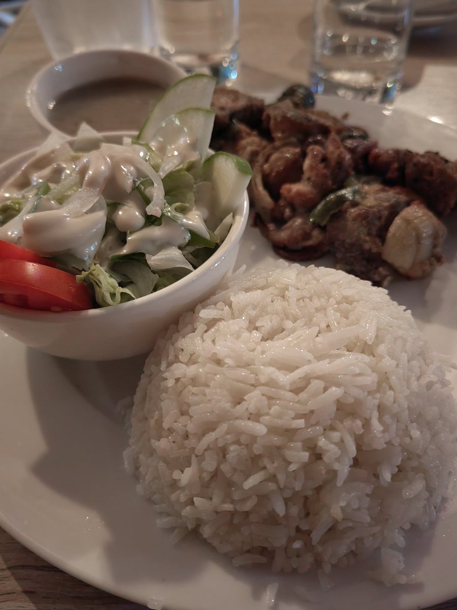 roGe1190's tweet photo. Can't say no to foods..🤤 Thank u my lil sis..😘

#foodlovers🥗🥙 https://t.co/GLRonZs5Es