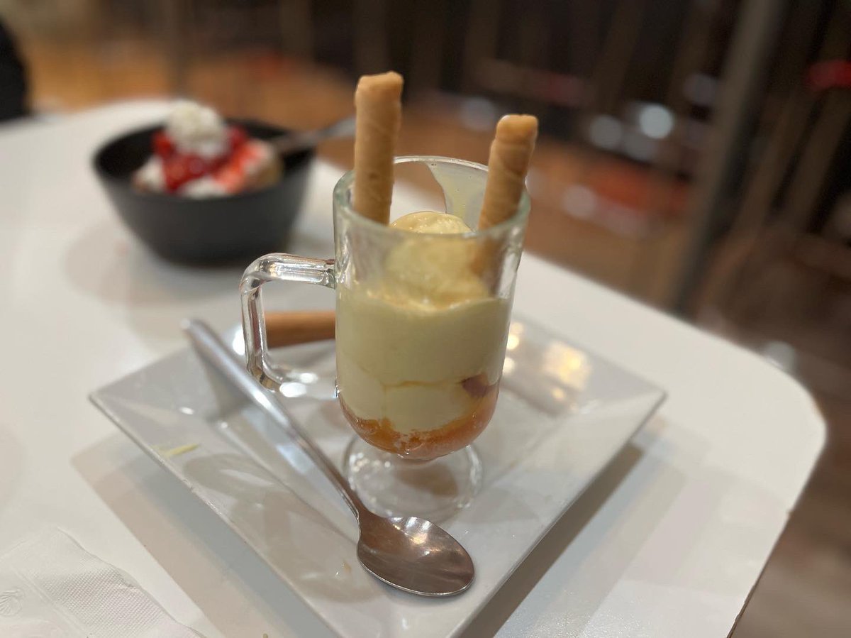 HbgRestWeek's tweet image. Pictured:
▫️ Strawberry Burrata Salad
▫️ Bloody Mary Langoustine
▫️ Amaretto Affogato
▫️ Pasta Alla Zozzona
▫️ Tres Leches Cake with Strawberry Compote
▫️ Arancini 
Reservations are recommended for Pastorante. Restaurant Week continues until Sept. 22. 🍽️ #LoveHBG