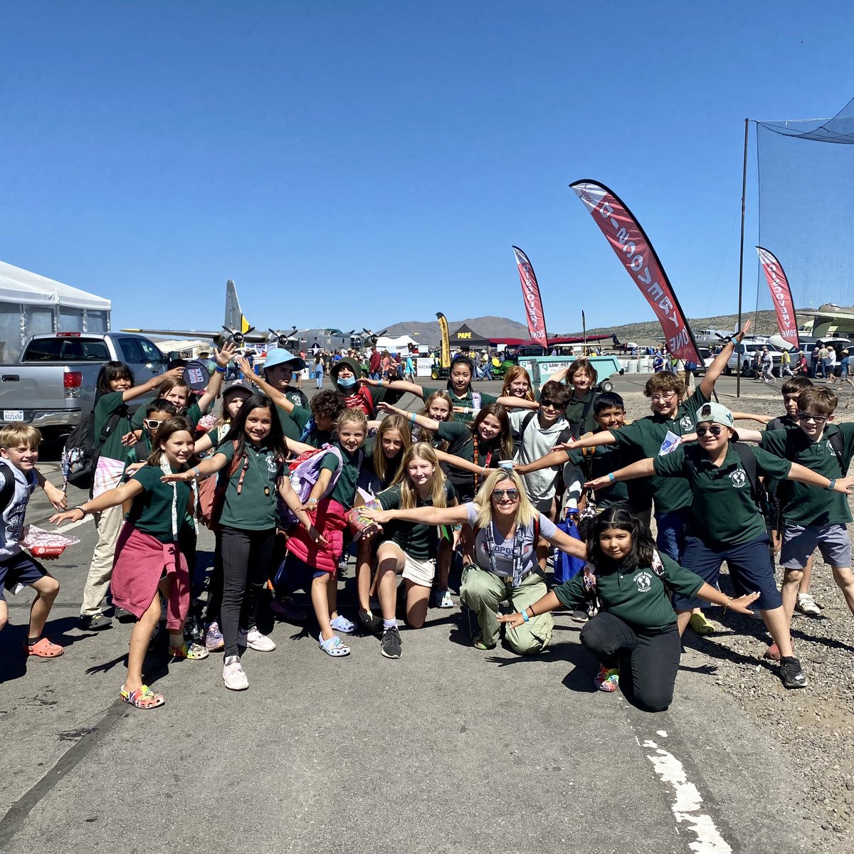 Thank you to the @RenoAirRaces for incredible memories throughout the years. I have no doubt that I will have a future pilot or military service member amongst my students. Over &amp; out. 🏁✈️🇺🇸