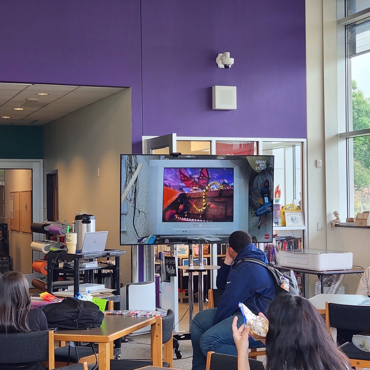 CardwellReads's tweet photo. Today @MsDayBCCPC visited the library to celebrate #dotday and the start of #HispanicHeritageMonth by reading The Dot, learning about Pedro Linares, using our premium resources and creating paper Alebrijes. #irvingreads @IrvingISD @IrvingFineArts @CardwellPrep @IrvingLibraries https://t.co/2cxkhqxdEG