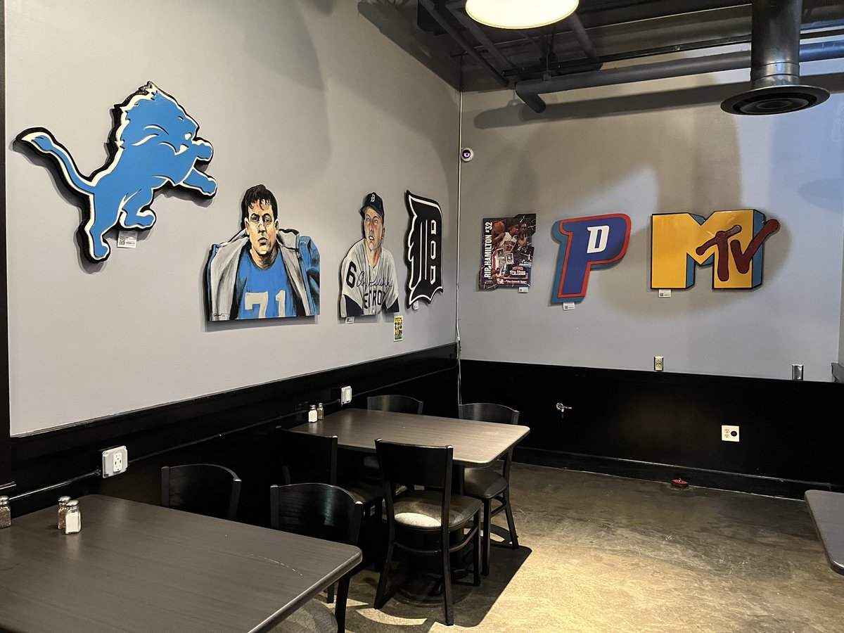 Rheault_ism's tweet image. Pretty strong presentation I think. #fanartsigns #handcut #portraits #portraitcutouts #portraitpainting #portraitdrawing #detroitlions #alexkarras #alkaline #detroittigers #theartjar🏺