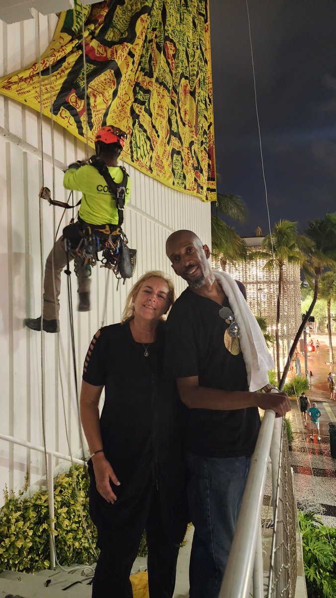 mataiblacklock's tweet photo. So much fun! 🥳 Throwback to #ArtBasel2022 celebrating the @CityKids_NYC #SpeakonLiberty masterpiece 🗽 https://t.co/cOhqH2CllK