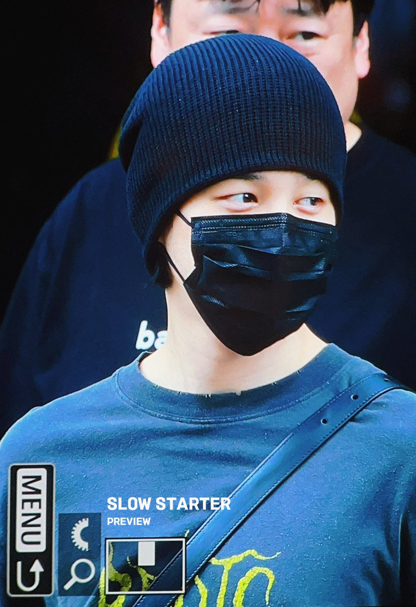 slowstarter1013's tweet photo. 230915 콩알이 응원왓다감 🖤💛

#JIMIN #JIMINS #ParkJimin #ジミン #JIMINJIMIN @BTS_twt https://t.co/HcEjLYJIoa