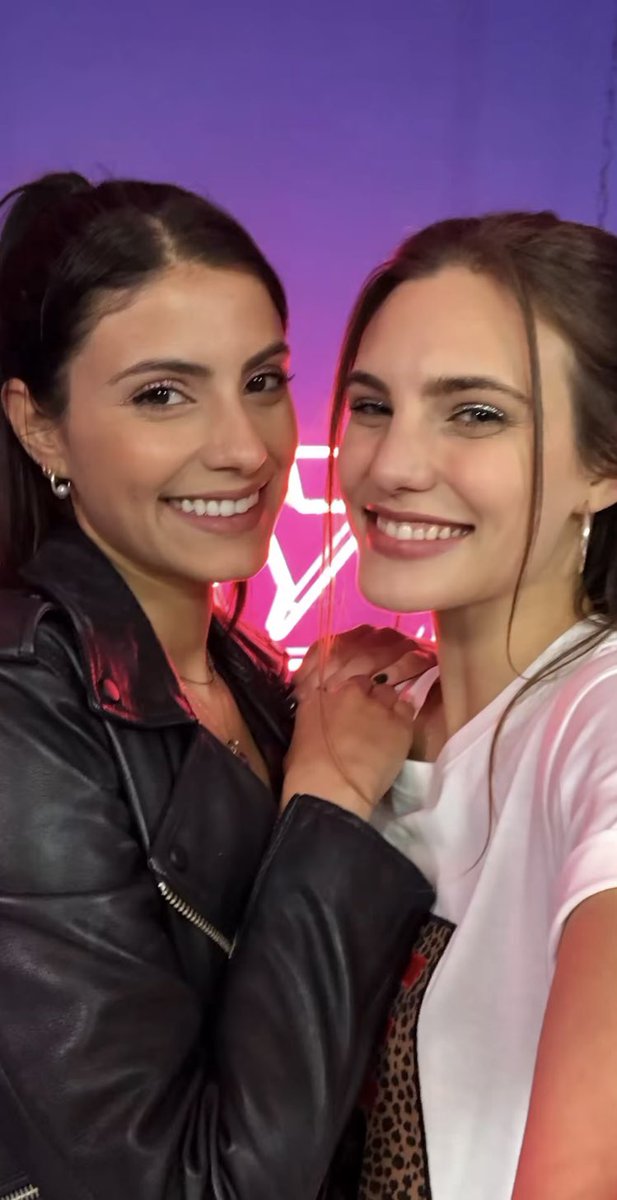 Barbara López y Macarena Achaga celebran 5 años de amistad. 💗 Y todo empezó con una taza de café. ☕️

📸: <a href="/macabeso/">Macabeso 🍰</a>, <a href="/barbara_lopez21/">Barbara Lopez</a>