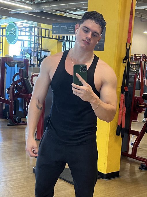 contenidoadh's tweet photo. 🍆💦💦💦 https://t.co/ZQ5SMoJaAZ