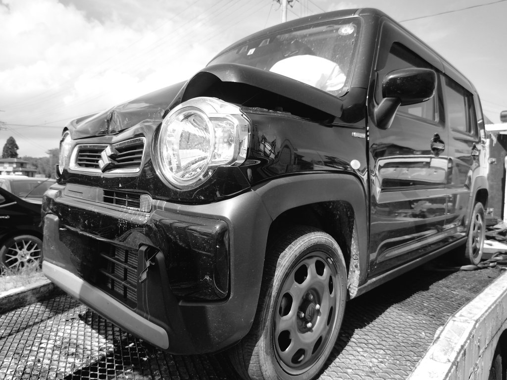 ozaki_garyu's tweet photo. 【悲報】
相棒が逝ってしまった…車もドナドナ…
昨日通勤中…飛び出してきた車…急ブレーキ間に合わず…その後、救急車で病院…
首痛い…
17日 ふくしまフィッシングフェスタどうすっぺ…
#エラディケーターリアルフィネスザスローテーパースペシャル67SULT-ST-TZ #FIDELITY #voodoo78 #ハスラー https://t.co/GxkFJZpDVM