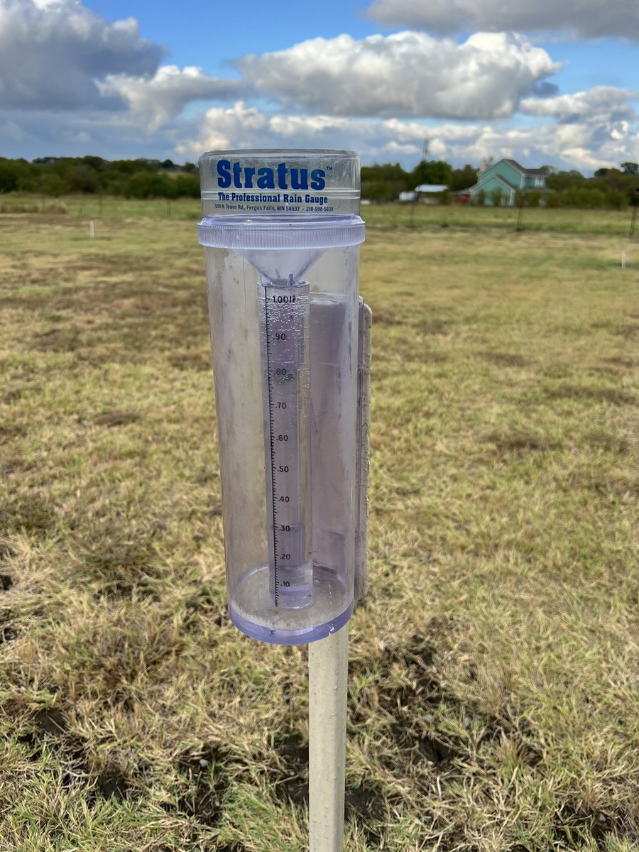 1.3 inches of #rain today just S of Ft Worth near Grandview. So #thankful &amp; still have cracks in the ground, buts it’s a start. #txwx #dwfwx <a href="/DavidFinfrock/">David Finfrock🇺🇸🦅</a> <a href="/TxStormChasers/">Texas Storm Chasers ⚡</a> <a href="/NWSFortWorth/">NWS Fort Worth</a> <a href="/EvanNBC5/">Evan Anderson</a> @OurManInPotosi <a href="/NWSSanAngelo/">NWSSanAngelo</a> <a href="/NWSSPC/">NWS Storm Prediction Center</a> <a href="/chasetxwx/">Chase</a> #ctxwx