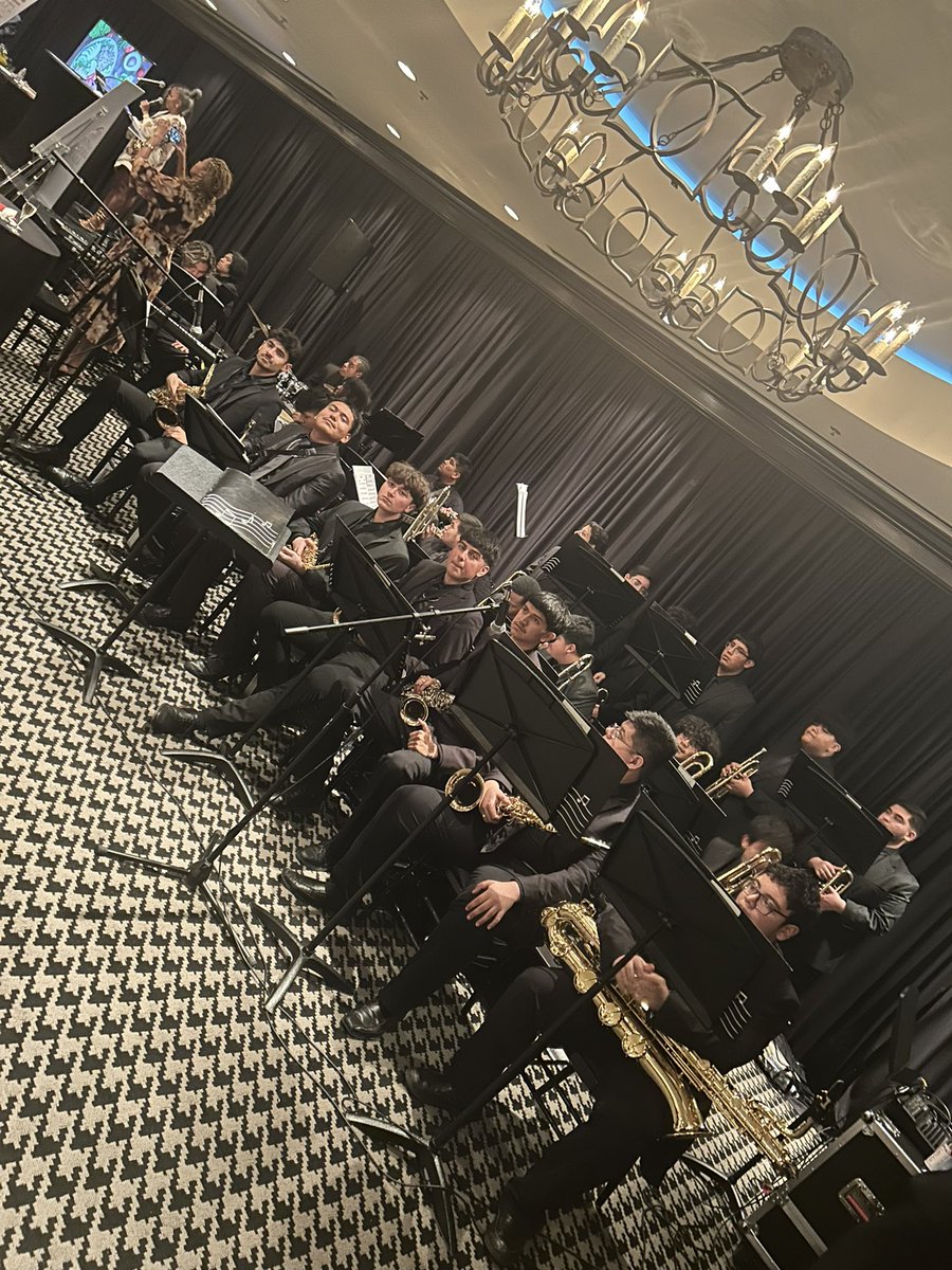 BomlaBands's tweet photo. Tonight we had our high school jazz band perform at the Luxurious Hotel Zaza. These brothers put an amazing performance for the hotel guests. They represented our school very professionally. Thank you for the support !!!🙏🏼🔥🎶

#meninblack #jazzband #hotelzaza #bomla #leadership https://t.co/FMWMznSIO2