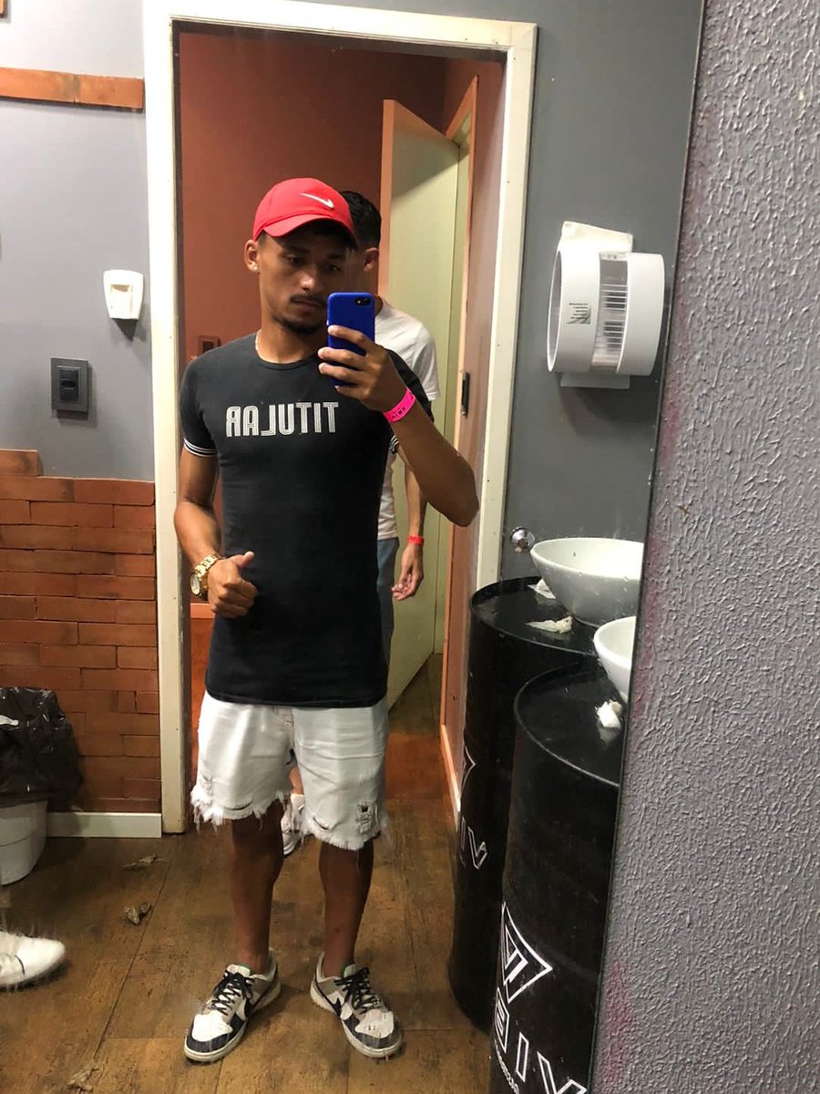 S1lv4d2's tweet photo. 23:28 🤙🏼 https://t.co/o1cUIxUo3Q