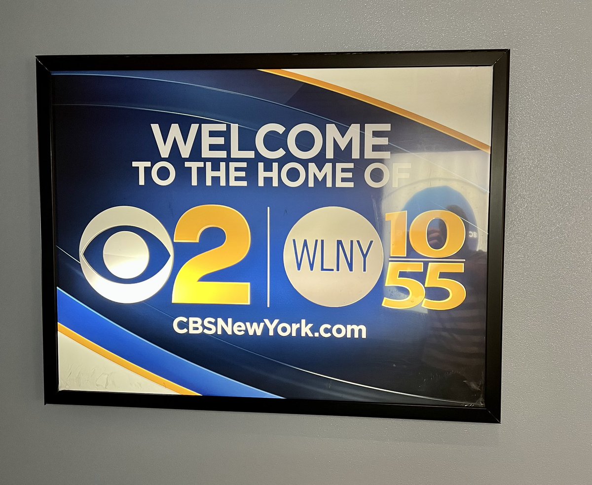 ChopperDanRice's tweet photo. I work with so many talented people but I hardly ever (like almost never) get a chance to put faces to voices.  I definitely enjoyed my morning plus the TV nerd in me enjoyed exploring the CBS Broadcast Center!  @CBSNewYork #chopper2 https://t.co/dkVFM0XP14