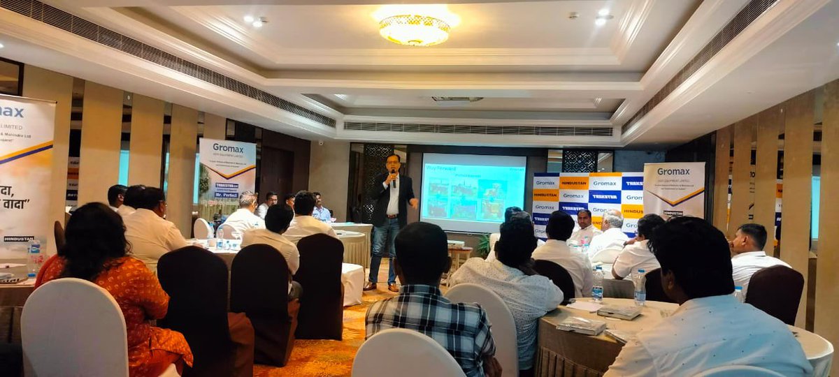 Ravi15168's tweet photo. It was a wonderful interaction with Karnataka dealers during the launch of arecanut special TS 531 and the high torque hindustan 60.These models will be game changers in the SON months. 
#GromaxAgriEquipmentLtd https://t.co/CnOBcHoNoT