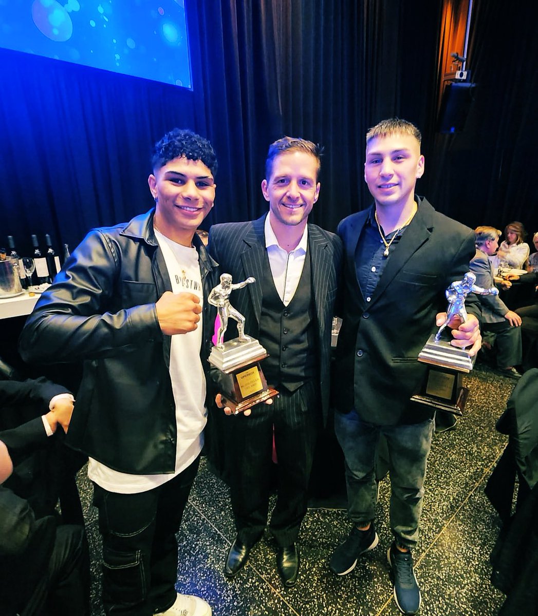 gerardopoggi's tweet image. Mejor pelea del año en el @CasinoBsAs  . Realmente una de las peleas que arbitre en mi vida . @UPERBOX @BoxeoDePrimera