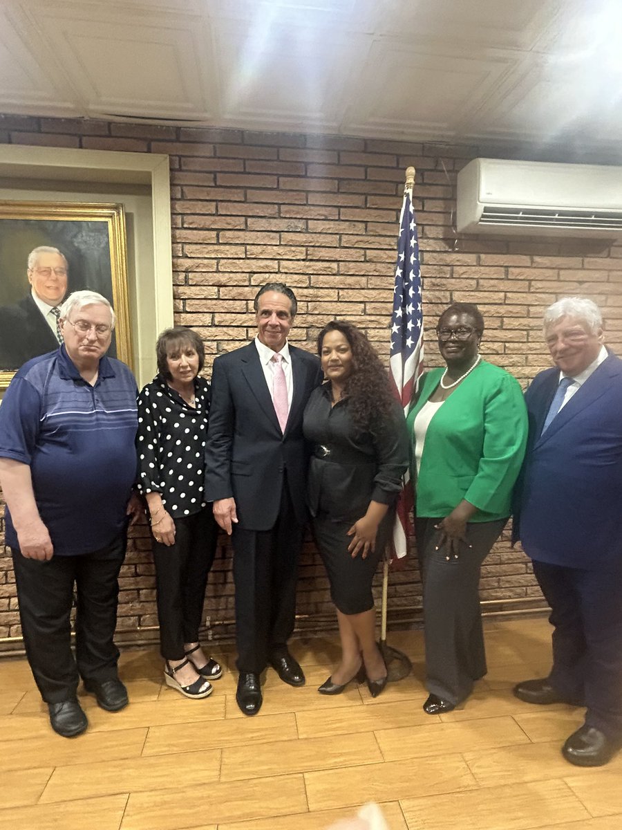 andrewcuomo's tweet photo. Great to be back in Canarsie visiting with some old friends and speaking with new ones about crime, the migrant crisis and how we can come together to make NY stronger than ever https://t.co/YzgixldYdP
