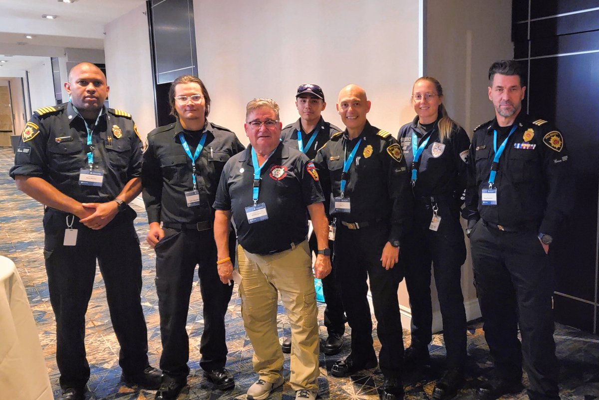ERTSAR's tweet photo. It's great to be here in Montreal at the Indigenous Fire Marshal Service  / National Indigenous Fire Safety Council Conference and firefighter competition, with IFNA!
•
@IFNAFireRescue doing some great things and advancing Fire Safety and protection initiatives in our remote and first nations communities.
•
Big thank you to @NIFSC_CA / IFMS for their hard work and dedication,  like our Friend Arnold Lazare, pictured as well as Blain Wiggins,  Nathan Wright, Michelle Vandevord, Karmen Cozens, and everyone at NIFSC.
•
National Indigenous Fire Safety Council (NIFSC) 
Independent First Nations Alliance 
@ERTSAR | Emergency Response Team SAR 
@SijoGaryFoo
@ally_hendriks
•

https://t.co/S9vRjDU0wN