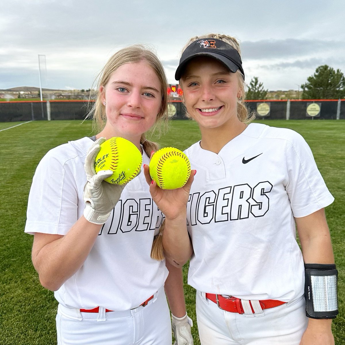 ErieTigersSB's tweet photo. Mother Nature tried hard, really hard but it was not enough as the Tigers shut out Ft Collins 13-0 for league play. @addieosbornee does it agin with a 💣 @erin_young17 with her first 💣 and @kelseyodowd2024 with a laser from the outfield for an out. @echohawk21 #220 https://t.co/8dOhxHSeAI