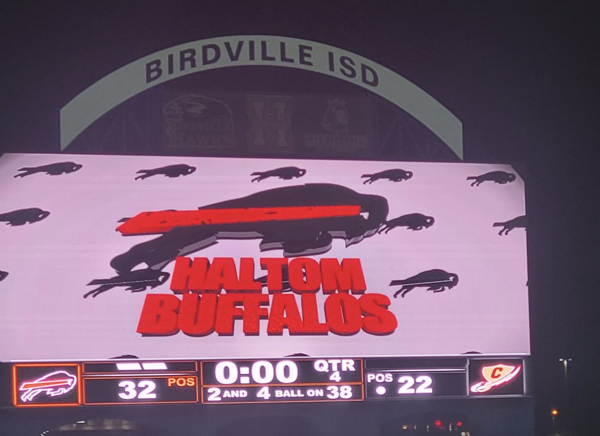 Haltom opens district with a 32-22 win over Keller Central.   The Buffs are 1-0 in district.    Great win boys.
