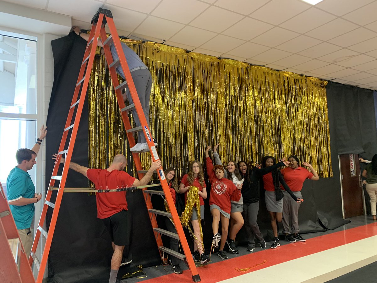 Freshmen class is “ALL IN” ❤️🎶📀Shout out to our teachers, coaches and students who contributed so much to a great homecoming experience🏈🎉