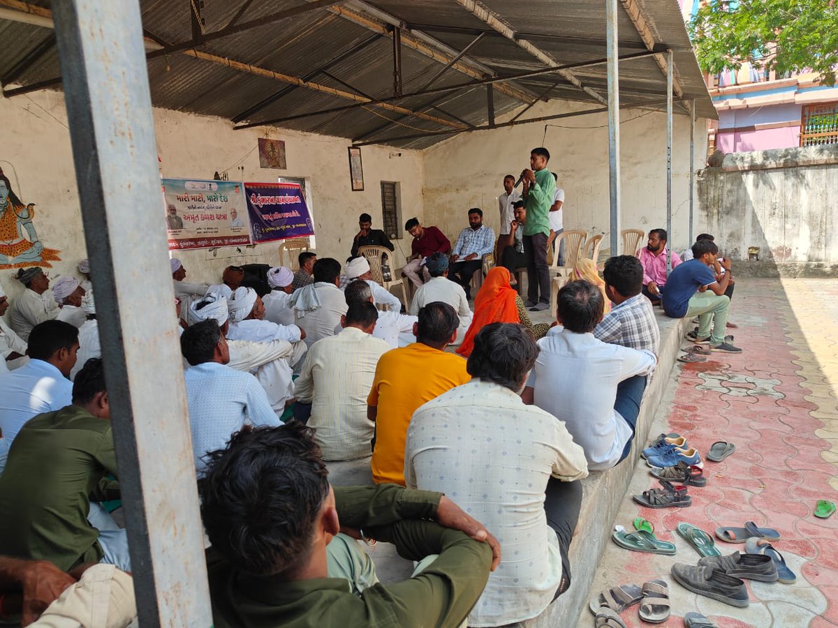 કુંભારખા ગામે ગ્રામજનોના સહયોગથી "અમૃત કળશ યાત્રા" યોજાઈ.બાદમાં યોજાયેલ ગ્રામસભામાં સ્વામીત્વ યોજના, પીવાના પાણી, પંચાયત-મહેસુલી વેરાઓ, વિવિધ સરકારી યોજનાઓ, મૃત્યુ પામેલ ખેડૂત ખાતેદારોની વારસાઈ ઝુંબેશ તથા ગામલોકોના વિવિધ પ્રશ્નો તથા રજૂઆતો બાબતે સાર્થક ચર્ચા થઈ.
<a href="/TDOSuigam/">TDO SUIGAM</a>