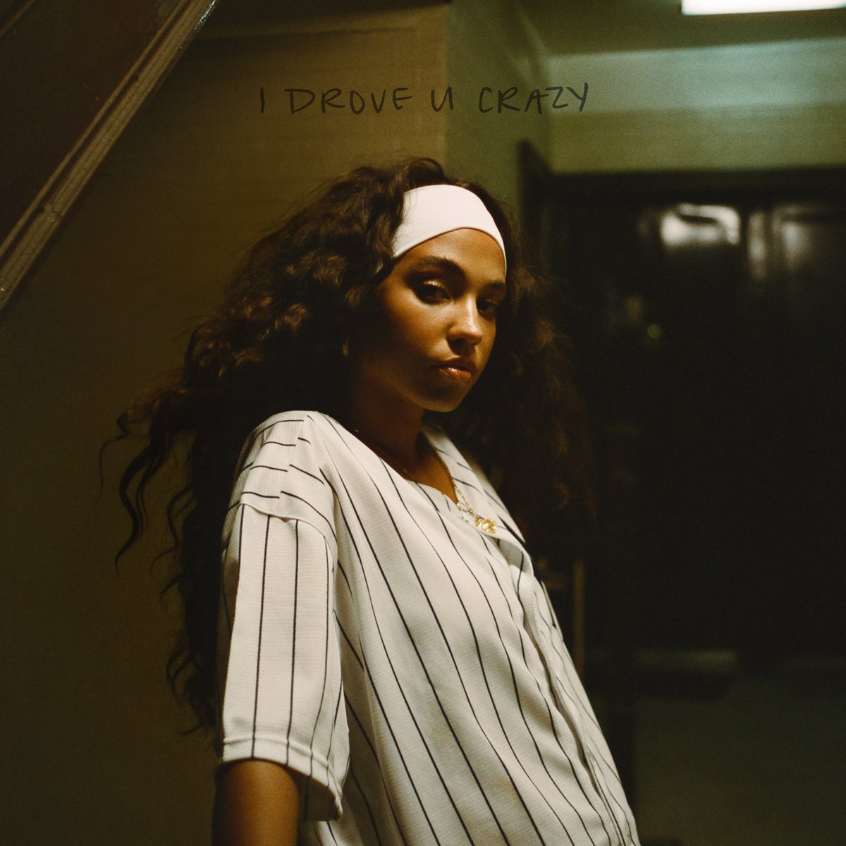 CentralMIsabel's tweet photo. 🚨| ELA VOLTOU!! 
A nova música da María "I drove u crazy" já está disponível 

https://t.co/hMoKVZAIqA https://t.co/52f2Ky2Kx6