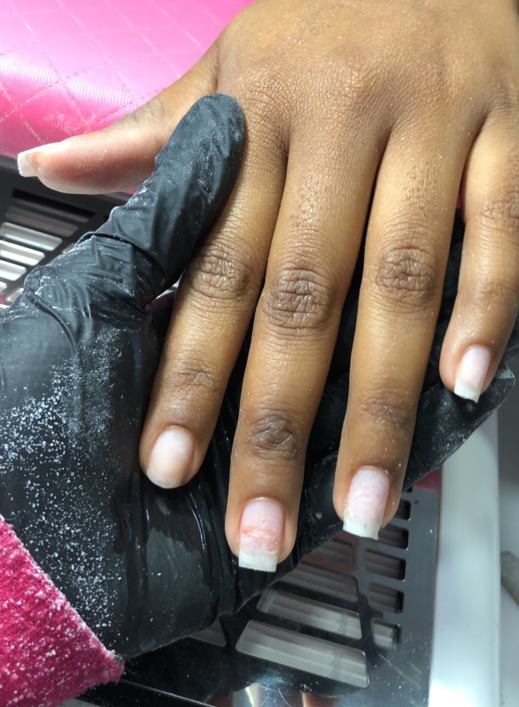 _annemoraess's tweet photo. Alongamento fibra de vidro 
Esmaltação em gel e Encapsulada 

Arrasta pro lado para ver o antes 

#alongamentodeunhas #unhasemgel #gelnatips #fibradevidro #esmaltacaoemgel #gel #unhas #unhasdecoradas #naildesigner #unhasbrasil https://t.co/VCTvsfIgUH