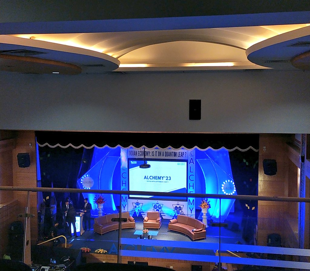 getoveritmanna's tweet photo. Can't wait to learn !!! 
#Alchemy23 
#AlchemyAtSIBM 
#SIBMBengaluru 
#LifeAtSIBMB https://t.co/GA2jlg9du8
