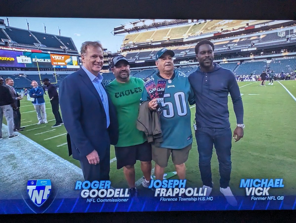 JoeFrappolli's tweet photo. Such an amazing experience tonight! Thank you to the @Eagles, Rodger Goodell and the @NFL for the hospitality and sending Coach Frap to the @SuperBowl https://t.co/hUnoWbsHfC