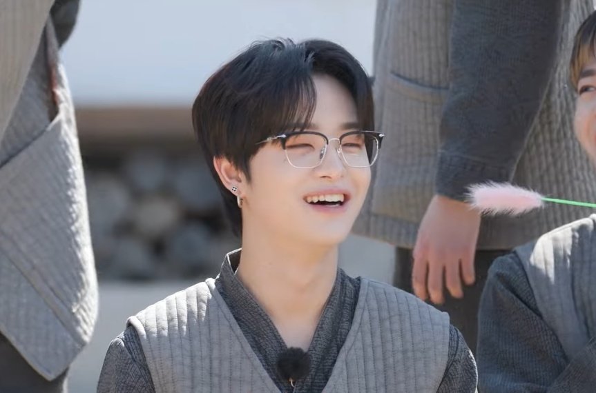 jihoonfilter_'s tweet photo. his smile 🥺🥺 https://t.co/dIugF9n90e