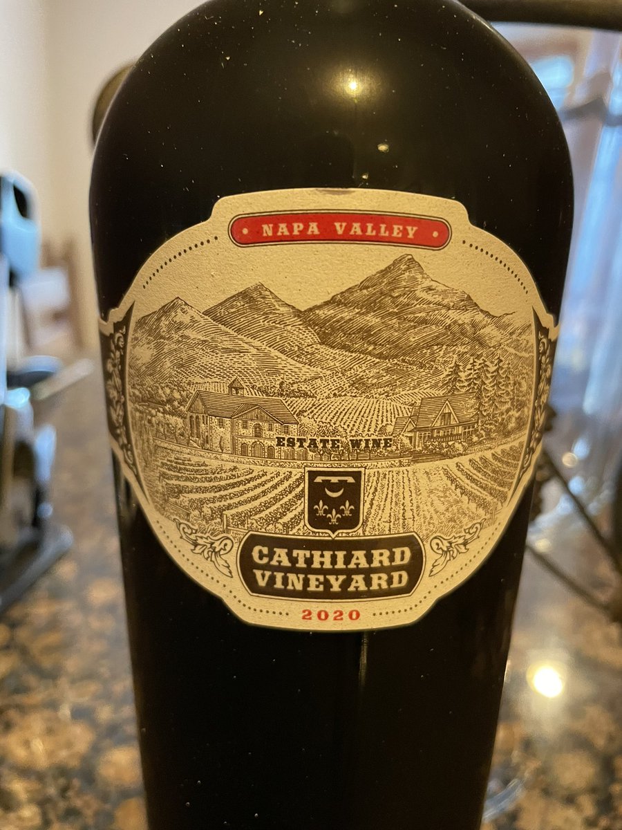 This wine is mind blowing!  @cathiardvineyard is a perfect mix of blue and black fruits with just the perfect amount of extraction coupled with an uncanny ephemeral balance with soft integrated tannins. Just wow!