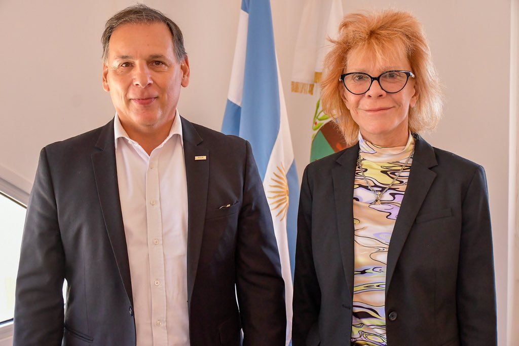 defensorsanluis's tweet photo. El defensor del pueblo @enriqueponcesl recorrió las instalaciones del Centro Tecnológico de San Luis y de la Universidad de La Punta.

Ver nota:
https://t.co/Qo614zN0sC https://t.co/HHove8ursb