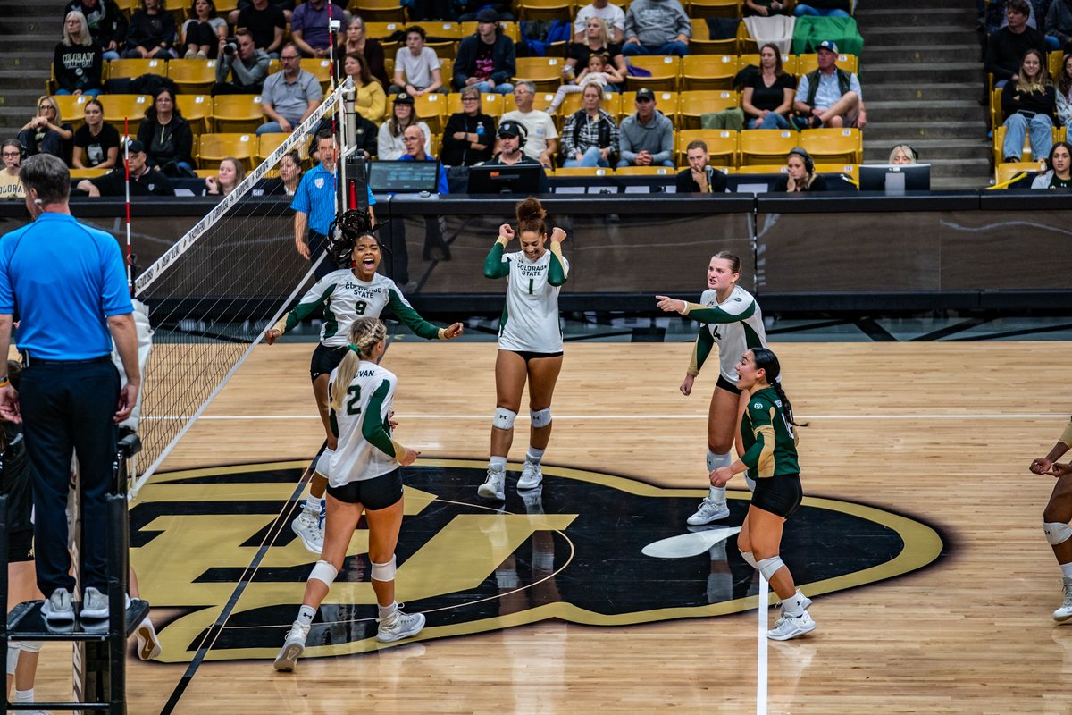 CSUVolleyball's tweet photo. 𝘾𝙀𝙇𝙇𝙔 𝙎𝙊 𝙇𝙊𝙐𝘿 𝙁𝙊𝘾𝙊 𝘾𝘼𝙉 𝙃𝙀𝘼𝙍 𝙄𝙏 🗣️

#Stalwart x #PointRams https://t.co/tvrftBVvbj