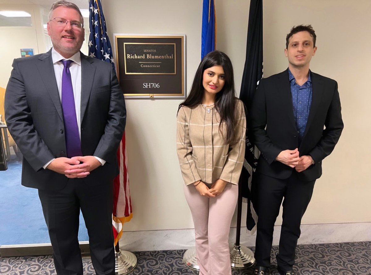 Met with legislative staff of @SenBlumenthal to ask for cosponsorship of #MAHSAAct S.2626 & objecting to Biden’s #IranRansomDeal.

Senator Blumenthal can send strong message of support to people of Iran by cosponsoring this bill as we approach anniversary of #MahsaAmini’s murder.