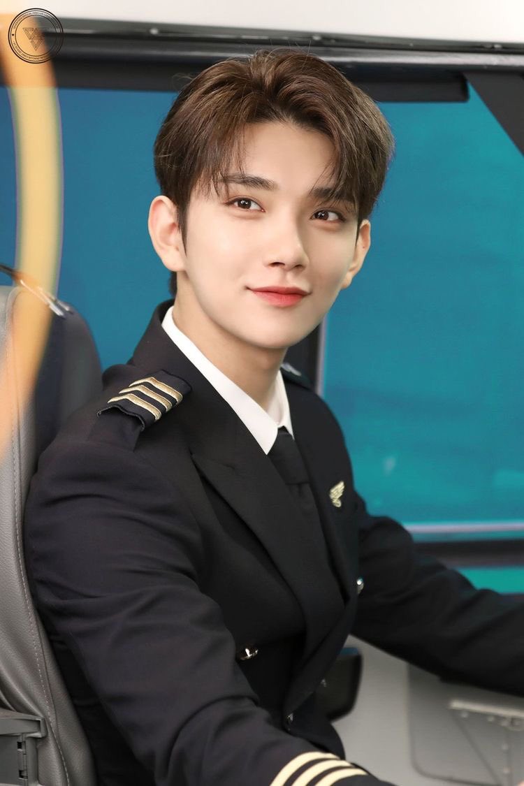 chaerry_lips's tweet photo. @caratstalk 3 pilot https://t.co/3G5EOgFzdv