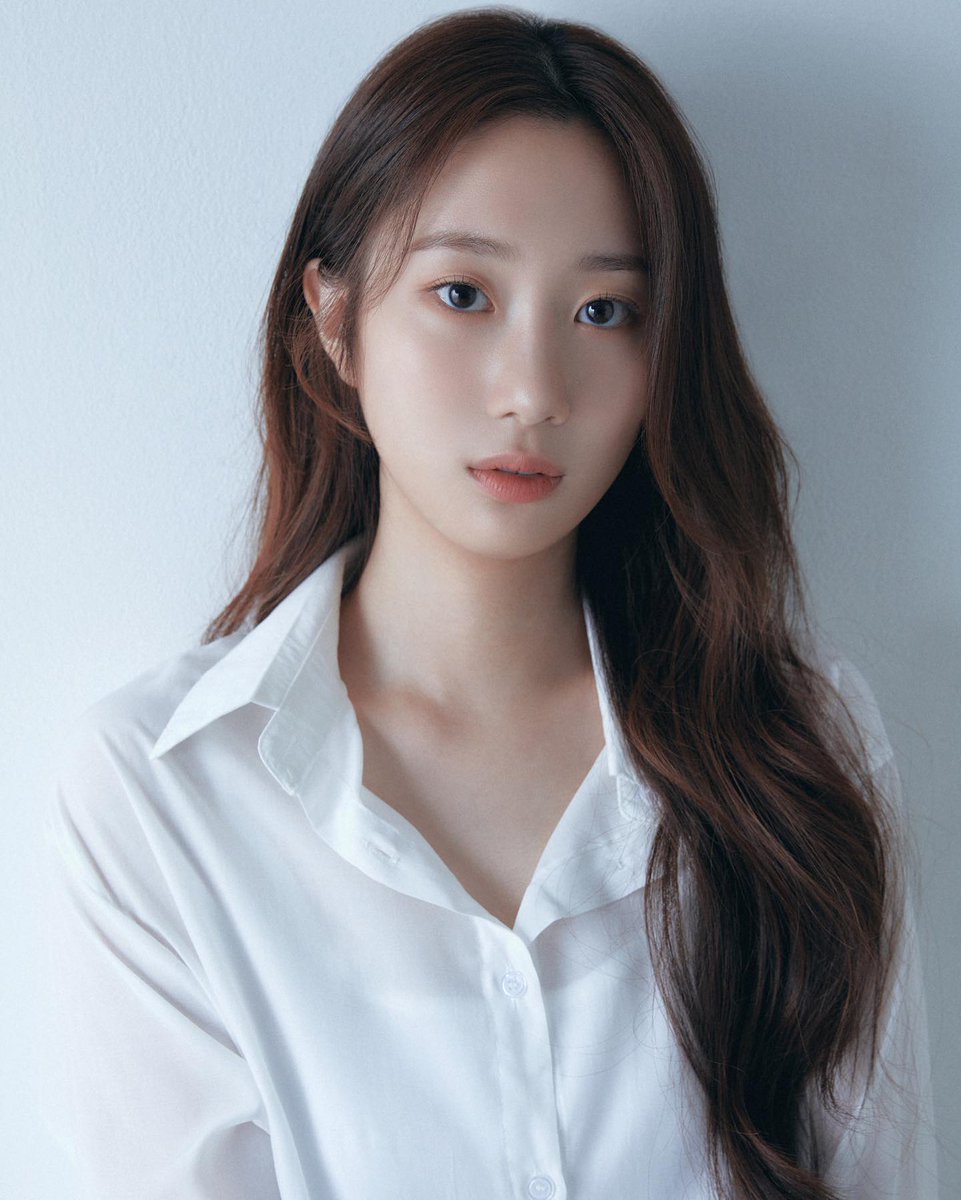 seooeun's tweet photo. ㅤ
️️៹ ࣪˖ New 🤍 ️️˖️️️️ ࣪️️៹
ㅤ https://t.co/aW8STBktgz