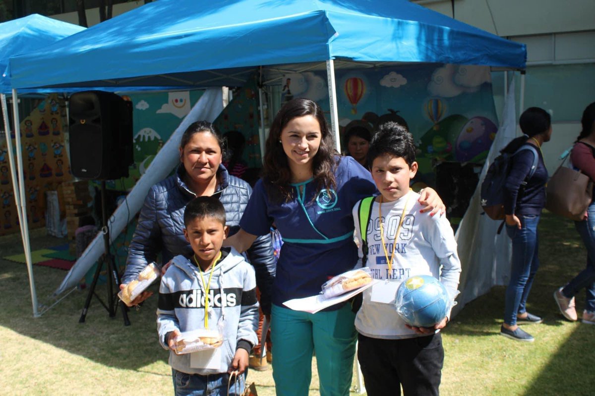Ser Voluntario es compartir con los otros y otras nuestra propia humanidad. 

🤍💕