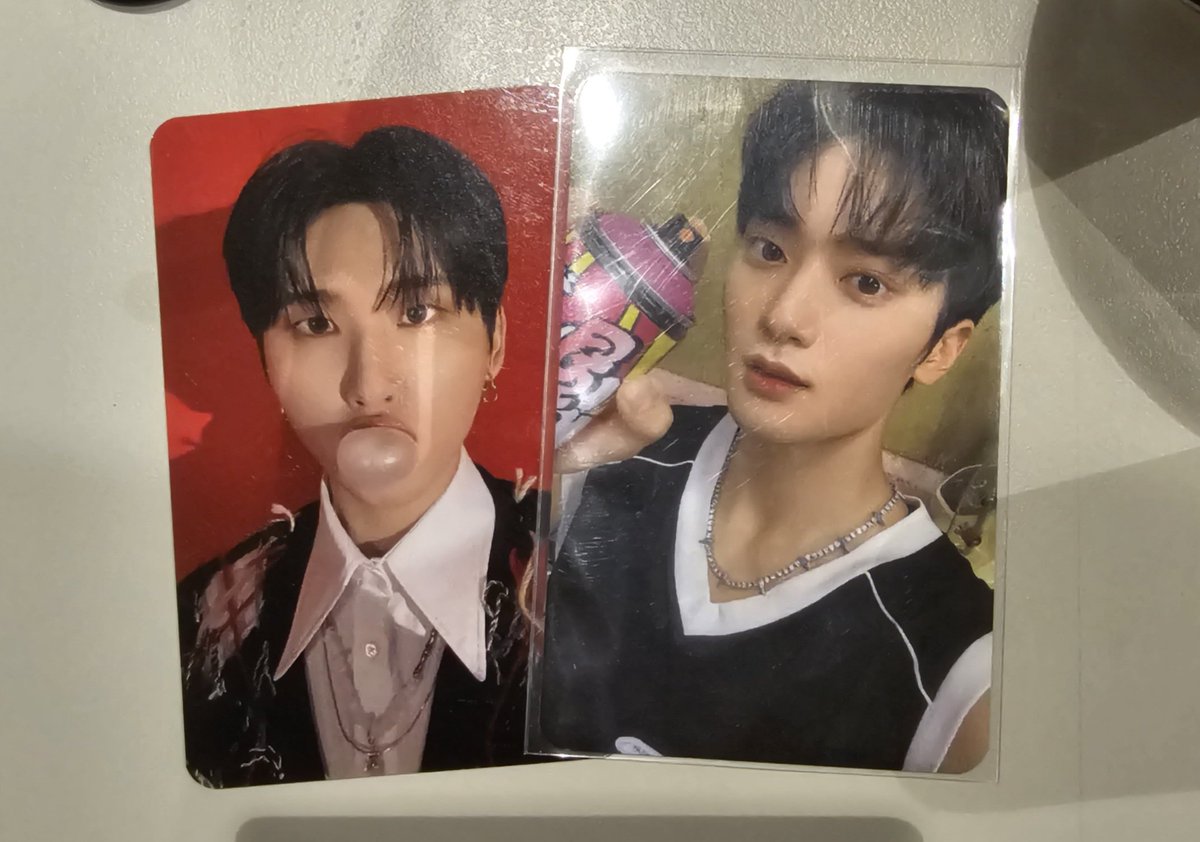 크래비티 썬시커 레디올낫 공방포카 교환 구합니다!!

아무 원진으로 우대 교환 원하고 2순위로 민희 형준으로 교환 구해봅니다...!