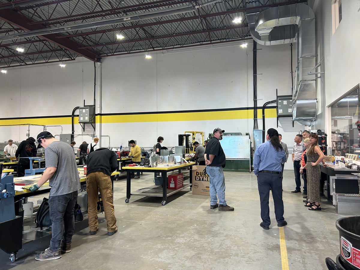 Great convo w/ the @BCBT_College today, discussing everything in the sheet metal curriculum from design & engineering, creativity in fabrication, and install. Exploring options for inspiring youth across #RuralBC to be inspired by the #TradesOpportunites #BuildingBC #trades
