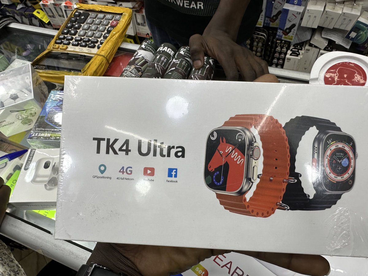 PamAtuheirek's tweet image. Revolutionize your Wrist with this Watch that supports 4G network, makes Calls, Youtube & Facebook🤸
At 280k
Call/Whatsapp @sologajets on 
☎️0702 441411 to place an order 
#LatestTechnology
#sologadgets