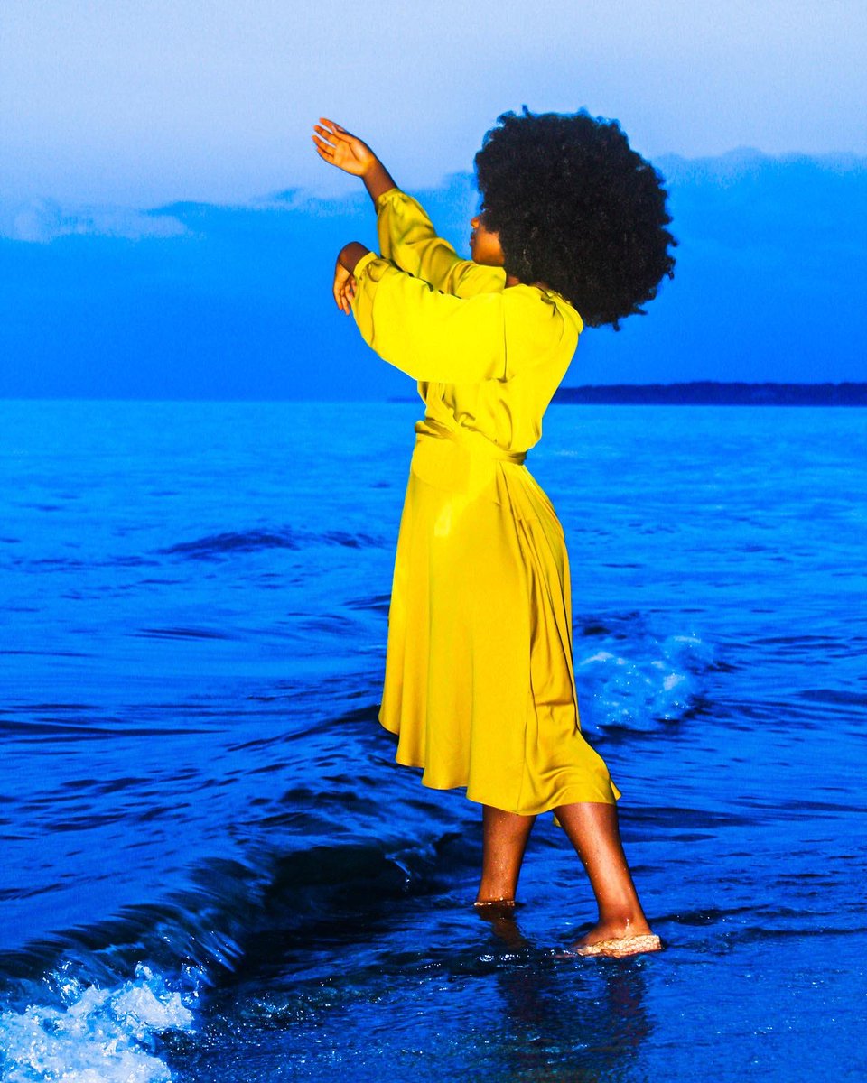 ___digitaldash's tweet image. The Uncomfortable✨
This heat week topic: “ Soft Girl Era” 
Essential question: What does a “soft girl era look like for a black woman in a white society?

Muse: @_supaakat 
Creative direction| photographed | edited | ect: @__digitaldash 
Model Coach | ect: zharriay callier