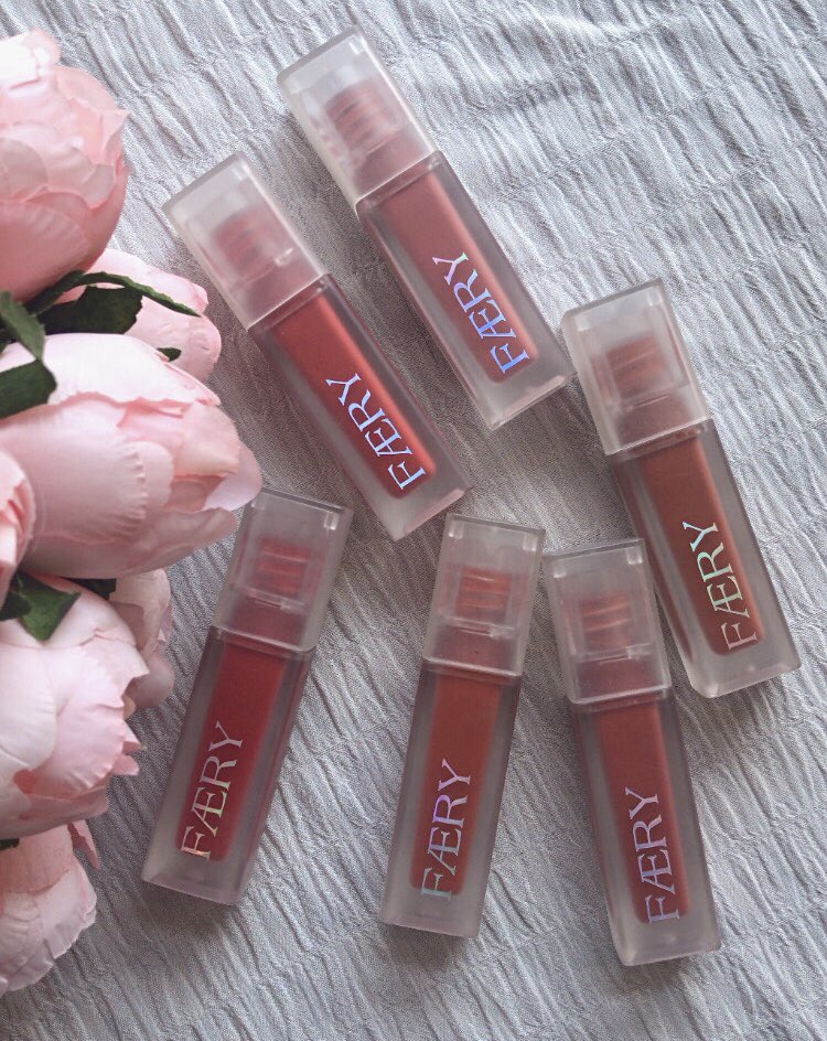 lovelyyanissa_'s tweet photo. It’s a semi-matte tint🙊

Let me introduce to you ✨Faery Airy Matte Tint Cream✨

The texture are velvety and very creamy! There are 6 pretty shades to be choose🥰 https://t.co/lmCUfEf0Ce