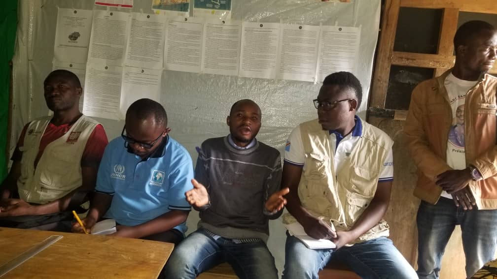ACNDC_ASBL's tweet photo. La #synergie dans les actions pour l'amélioration des conditions de vie des femmes/filles était au centre d'échange que notre coordonnatrice @crispine_ngena a organisé avec les organisations internationales et locales dans la chefferie de #luindi à #kasika
Pour en savoir plus 🔽 https://t.co/sq4lpCEfmB