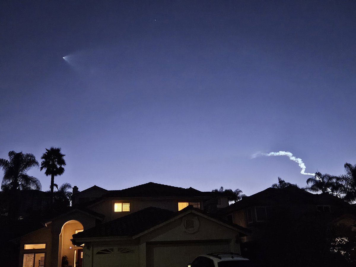 Cadwallader's tweet photo. @NWSVegas Here it is from Vista, California about five minutes after launch, just over 200 miles from Vandenberg. https://t.co/jYeEinNz6j