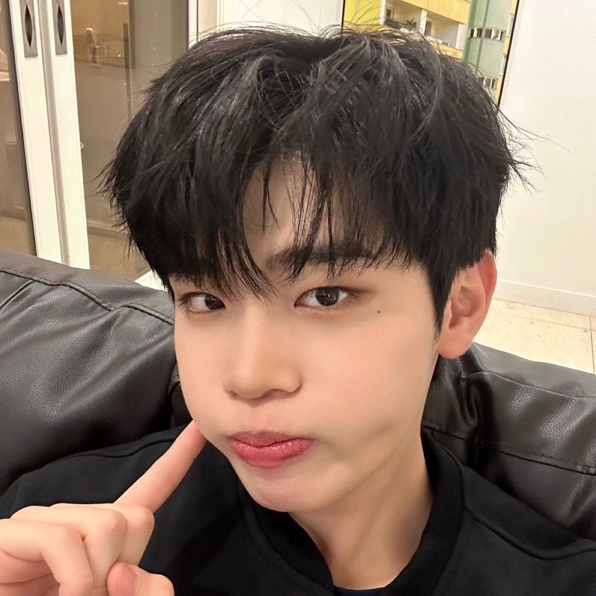 ktaeraehour's tweet photo. cutest patootie living in this decade https://t.co/IAbEIpubPH