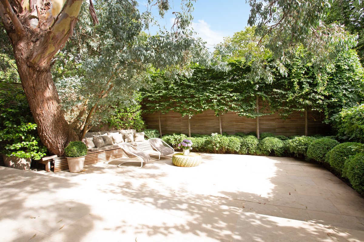 AylesfordInt tweet media