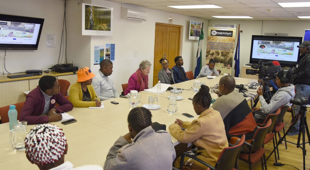 EUinLesotho's tweet photo. Two #Lesotho entities, @SkyAlpha_HD and @GemInstLS, successfully applied for support under the #SoundConnectFund, an initiative of the Music in Africa Foundation and the Goethe Institut with funding from the EU. They made the cut among +120 applicants - PA #Lstwitter https://t.co/E7aQkdcNLV