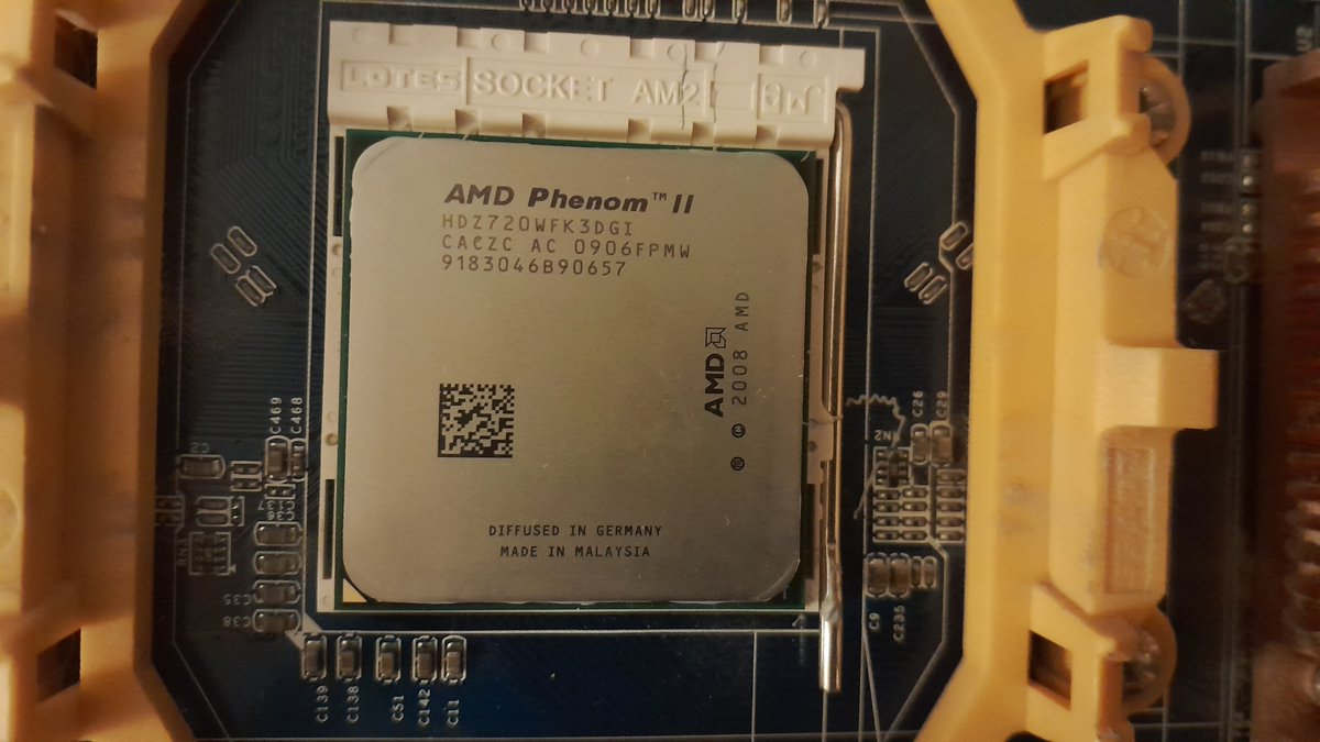 This was the CPU in my old Windows 7 PC. It's an AMD Phenom II X3, one of the rare tri-core CPUs.

Such a weird period in CPU history.