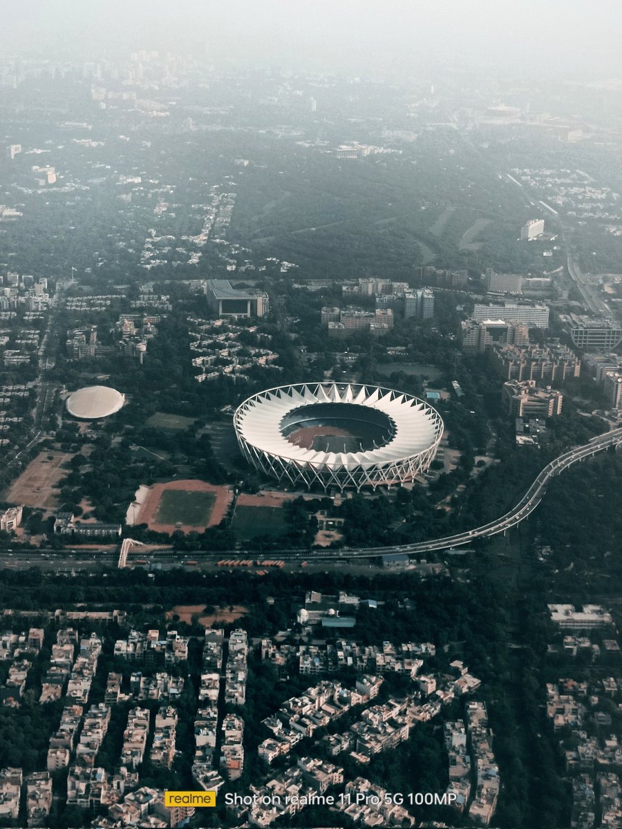neophyteclicker's tweet photo. Aerial Shots Through realme 11 Pro 5G
#DareToLeap
#ShotOnrealme
#realme11ProSeries https://t.co/3TcSpxhCvs