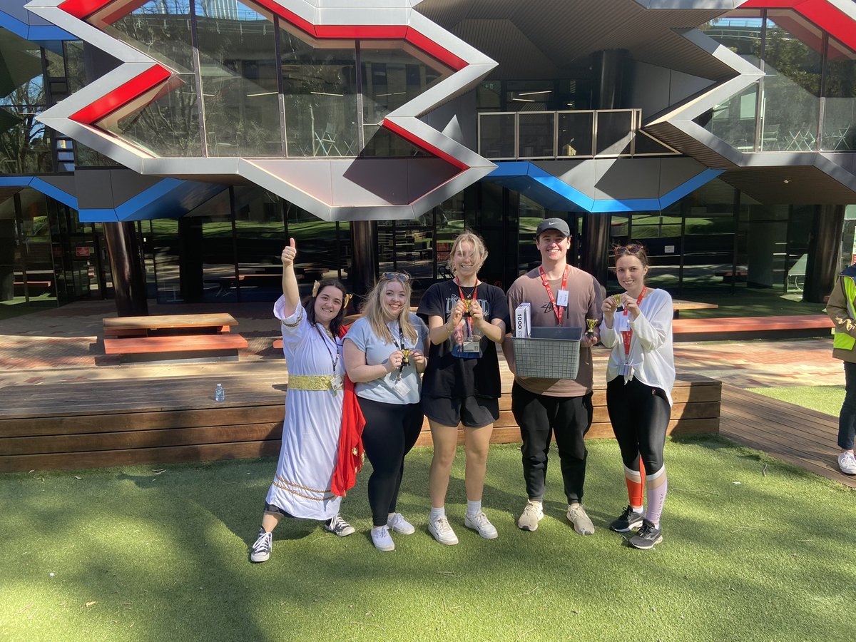 MAPP_postgrads's tweet photo. @taylaa_hughes @buddhila_wick @JakeNicholasRo1 🥉 place goes to!! https://t.co/RsWFORlOzR